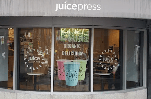 Professional shop signage company Dubai creating custom branding signs